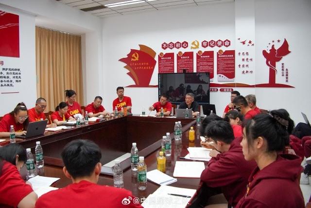 练及热身赛, ue