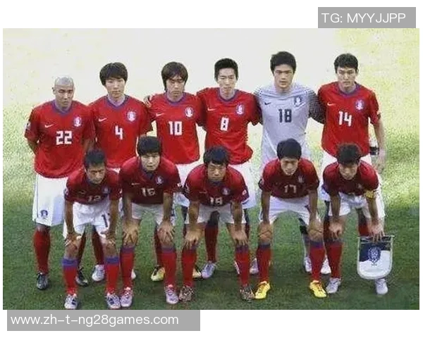 韩国足球长发球星是谁 他的独特发型与精彩表现吸引全球目光